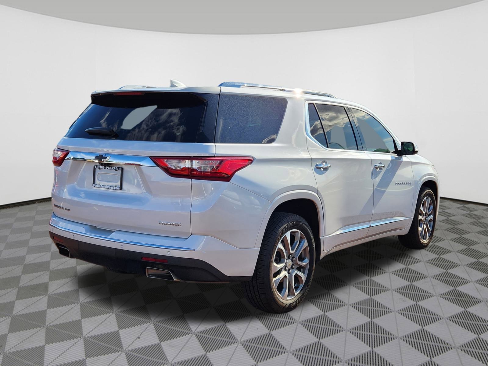 2020 Chevrolet Traverse Premier photo 3