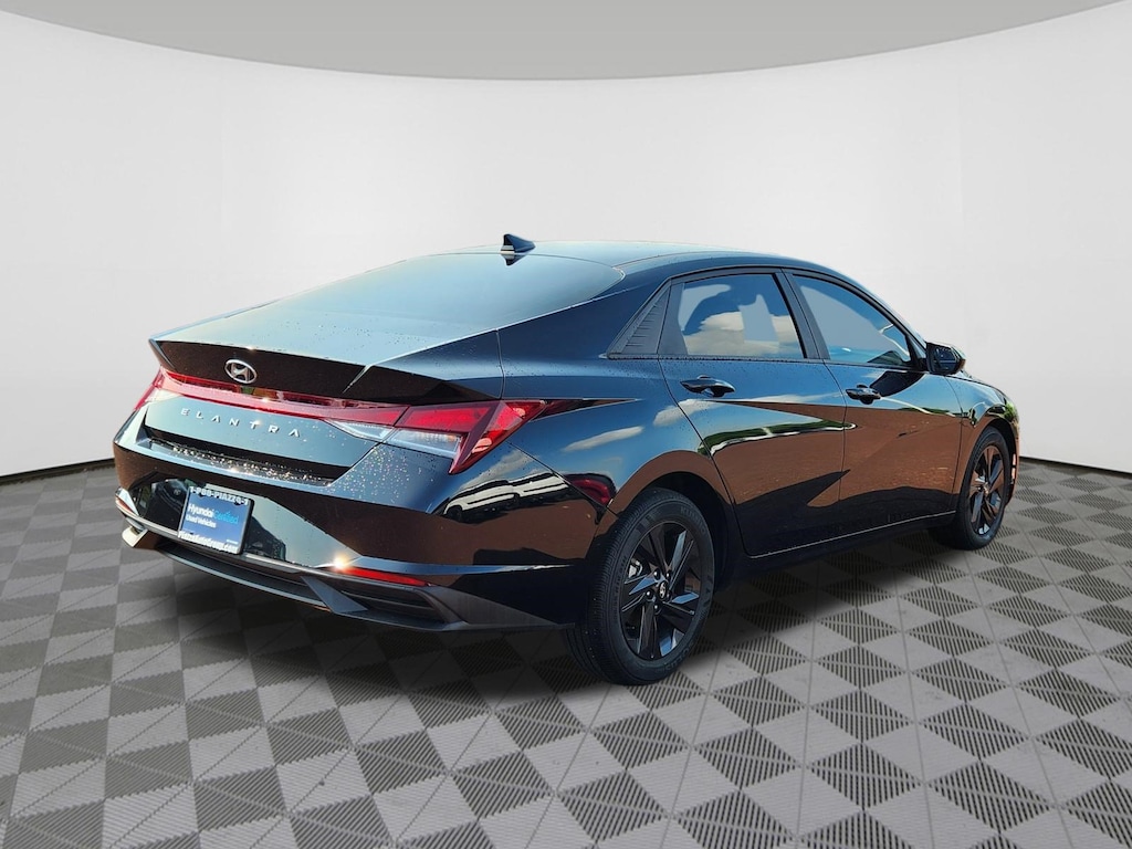 Certified 2023 Hyundai Elantra SEL Sedan