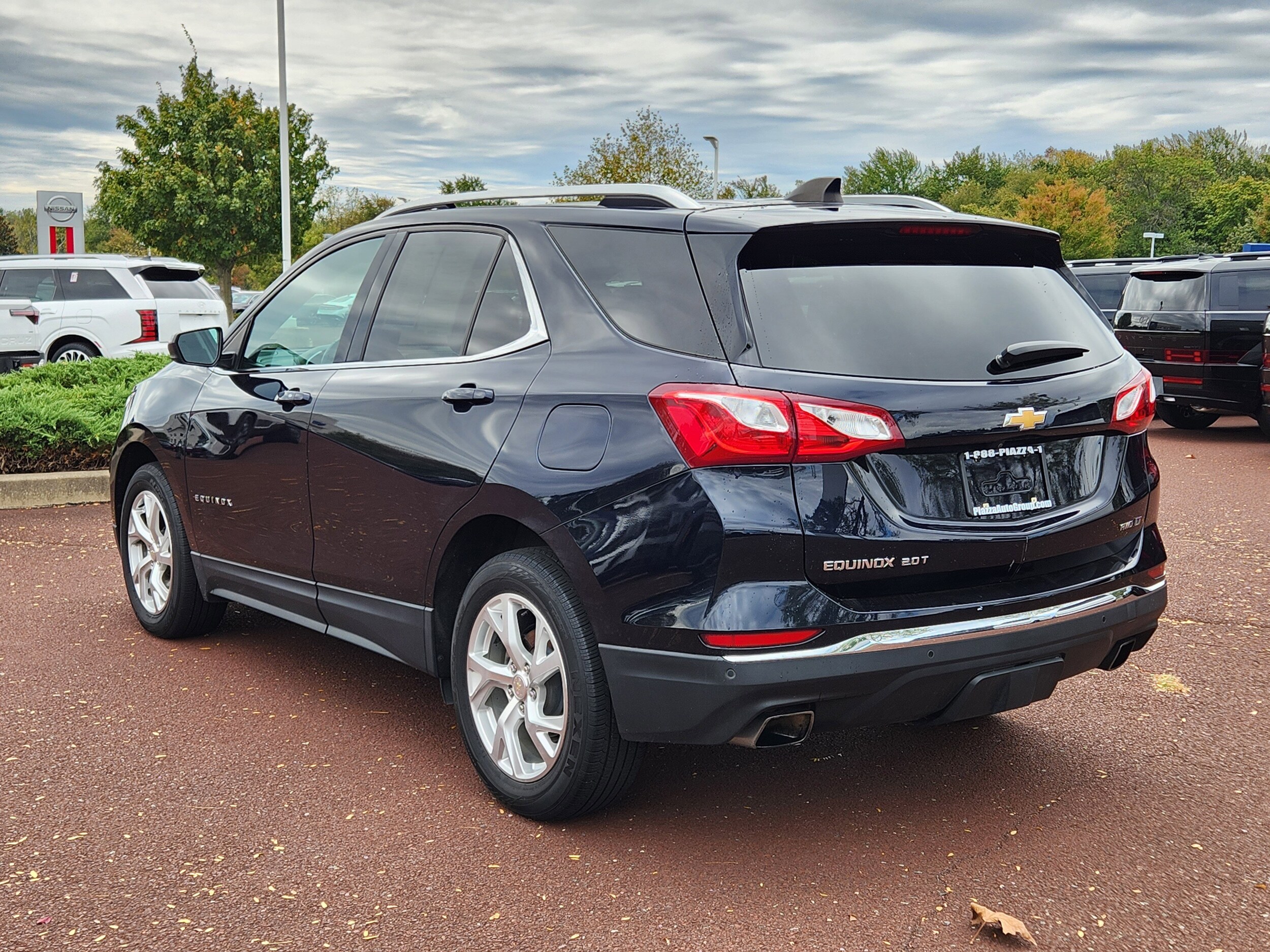 2020 Chevrolet Equinox LT photo 3