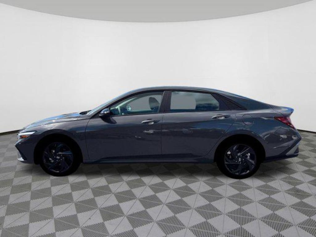 New 2026 Hyundai Elantra SEL Sport Sedan