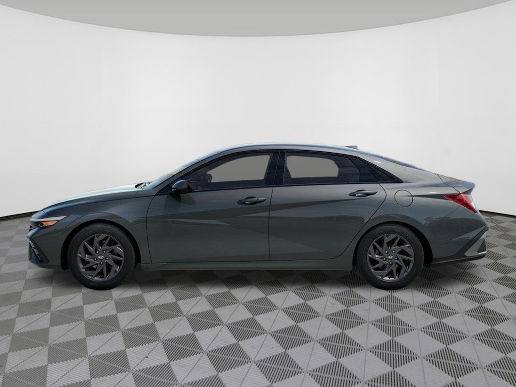 New 2026 Hyundai Elantra Hybrid Blue Sedan