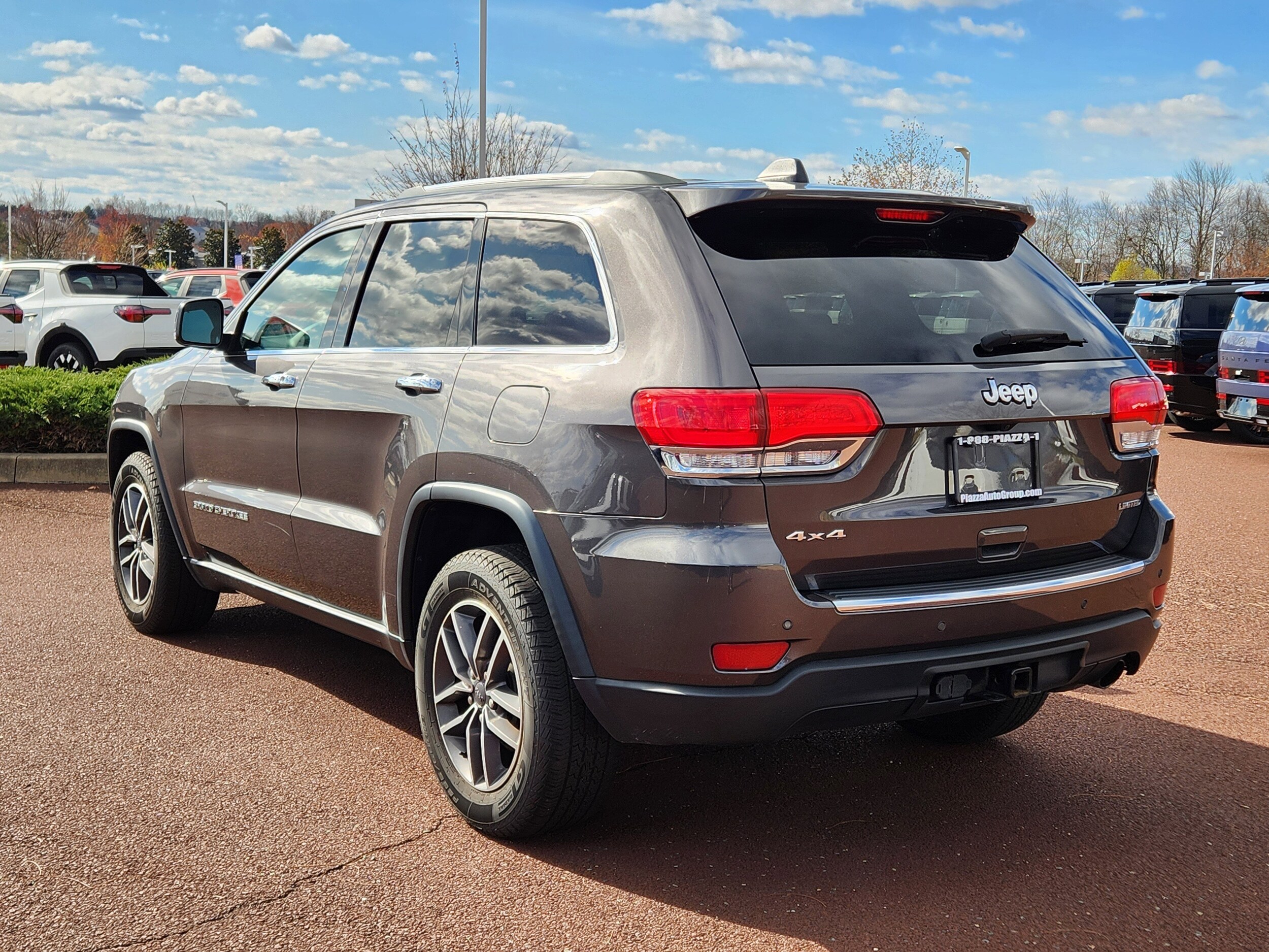 2019 Jeep Grand Cherokee Limited photo 3