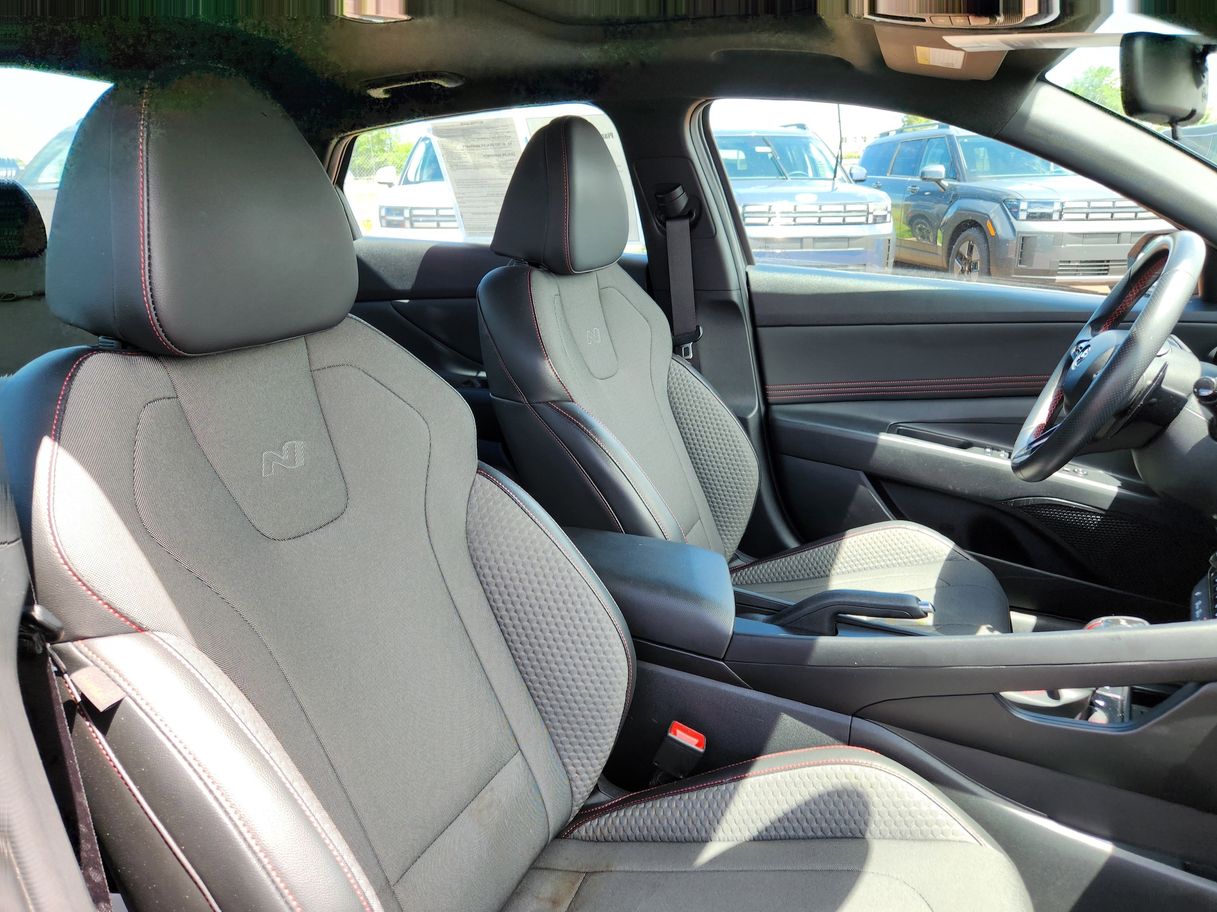 2023 Hyundai Elantra N Line - Photo 16