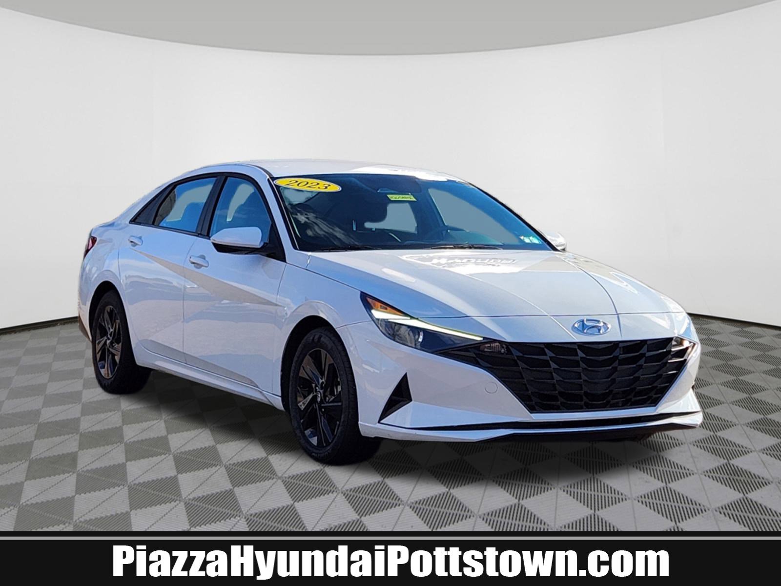 2023 Hyundai Elantra Blue