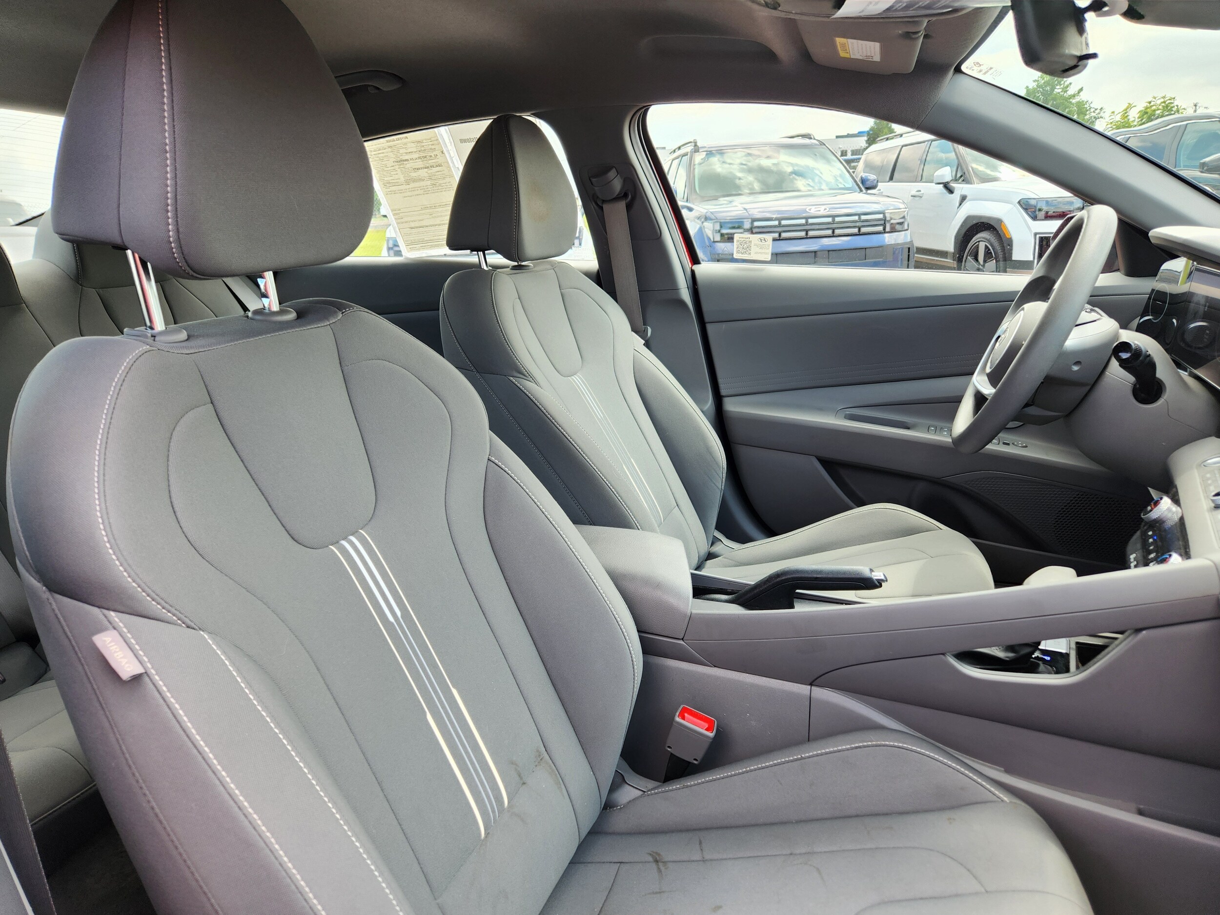 2024 Hyundai Elantra SEL - Photo 16