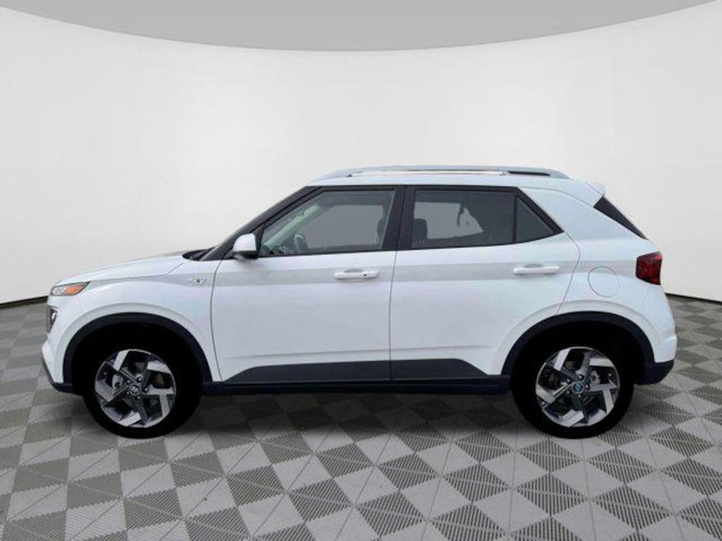 New 2026 Hyundai Venue SEL SUV