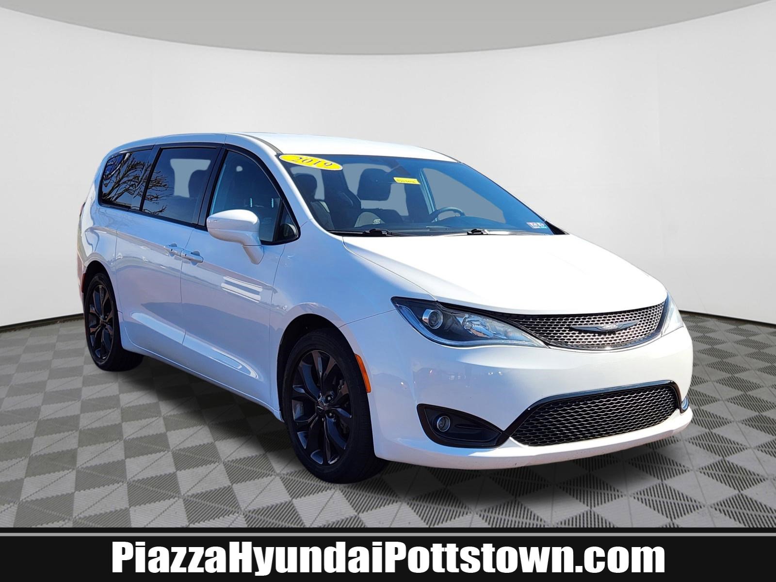 2019 Chrysler Pacifica Touring Plus