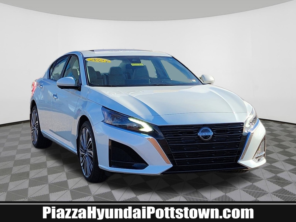 Used 2023 Nissan Altima 2.5 SL Sedan