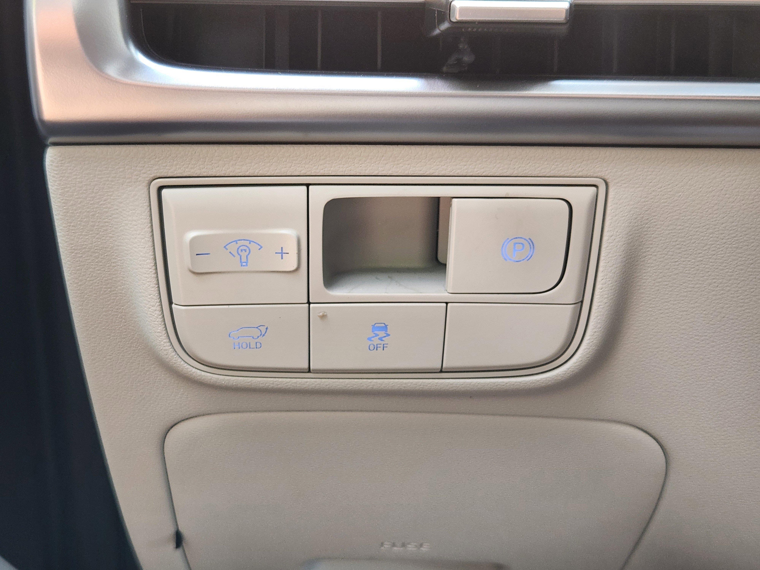 2025 Hyundai Tucson Limited - Photo 26
