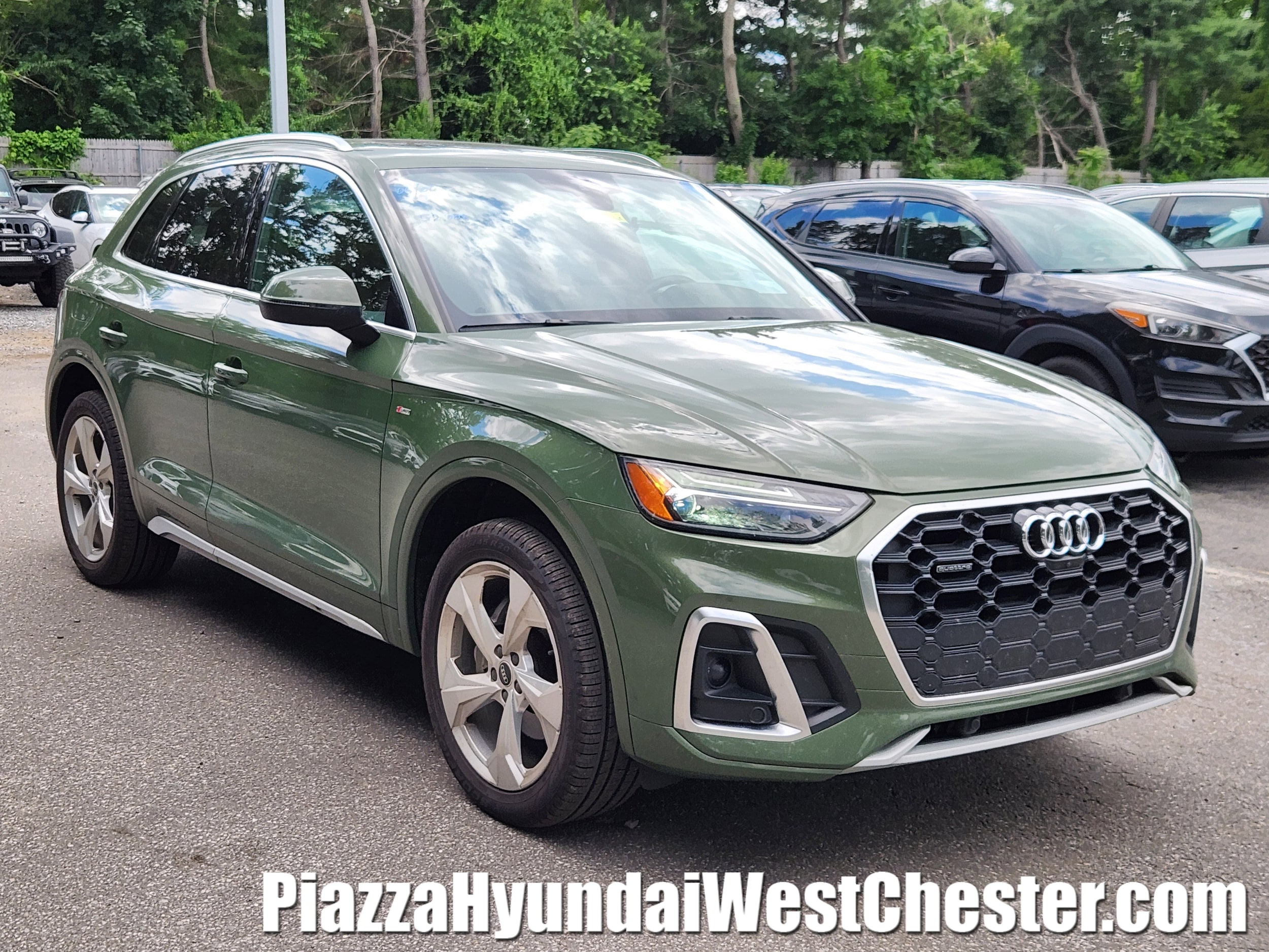 2022 Audi Q5 45 Premium Plus's photo