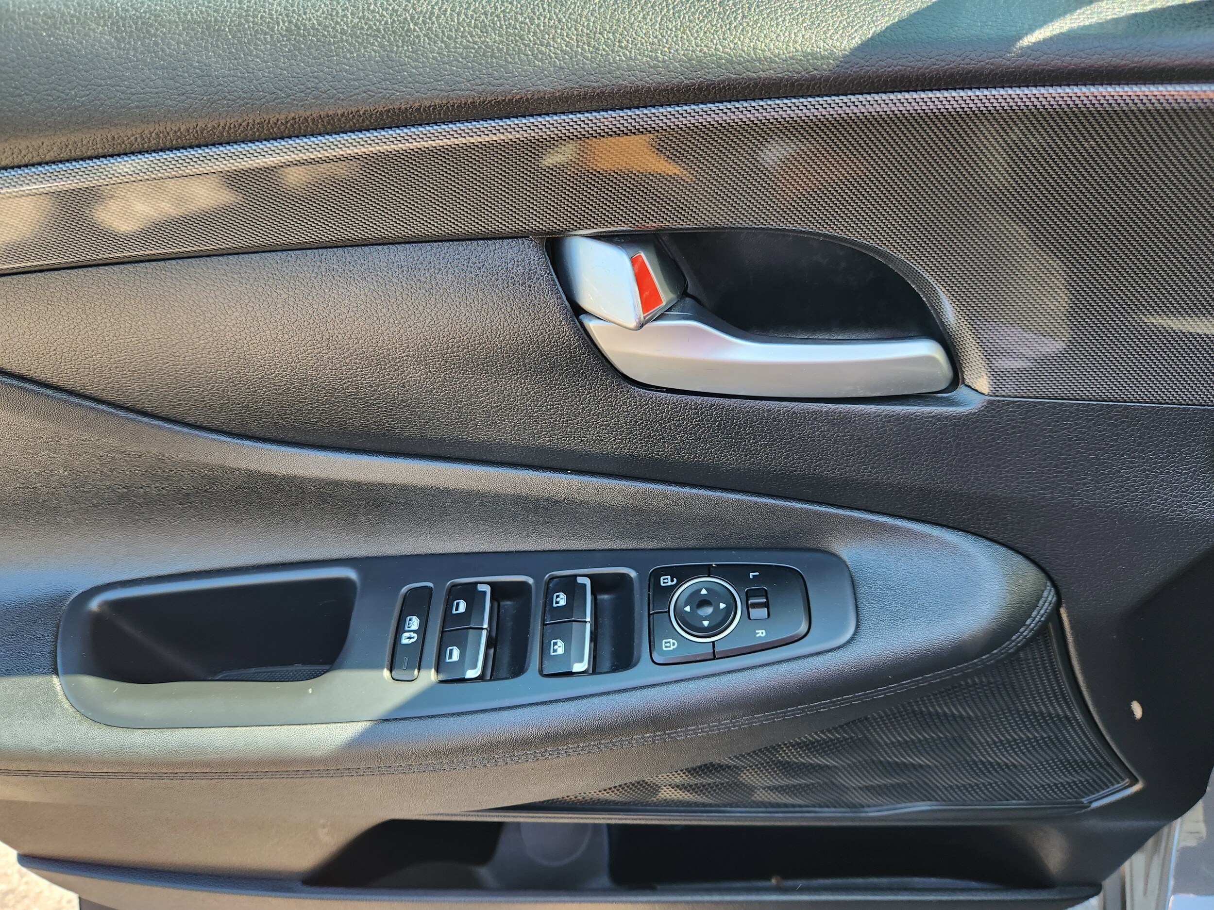 2023 Hyundai Santa Fe SEL - Photo 17