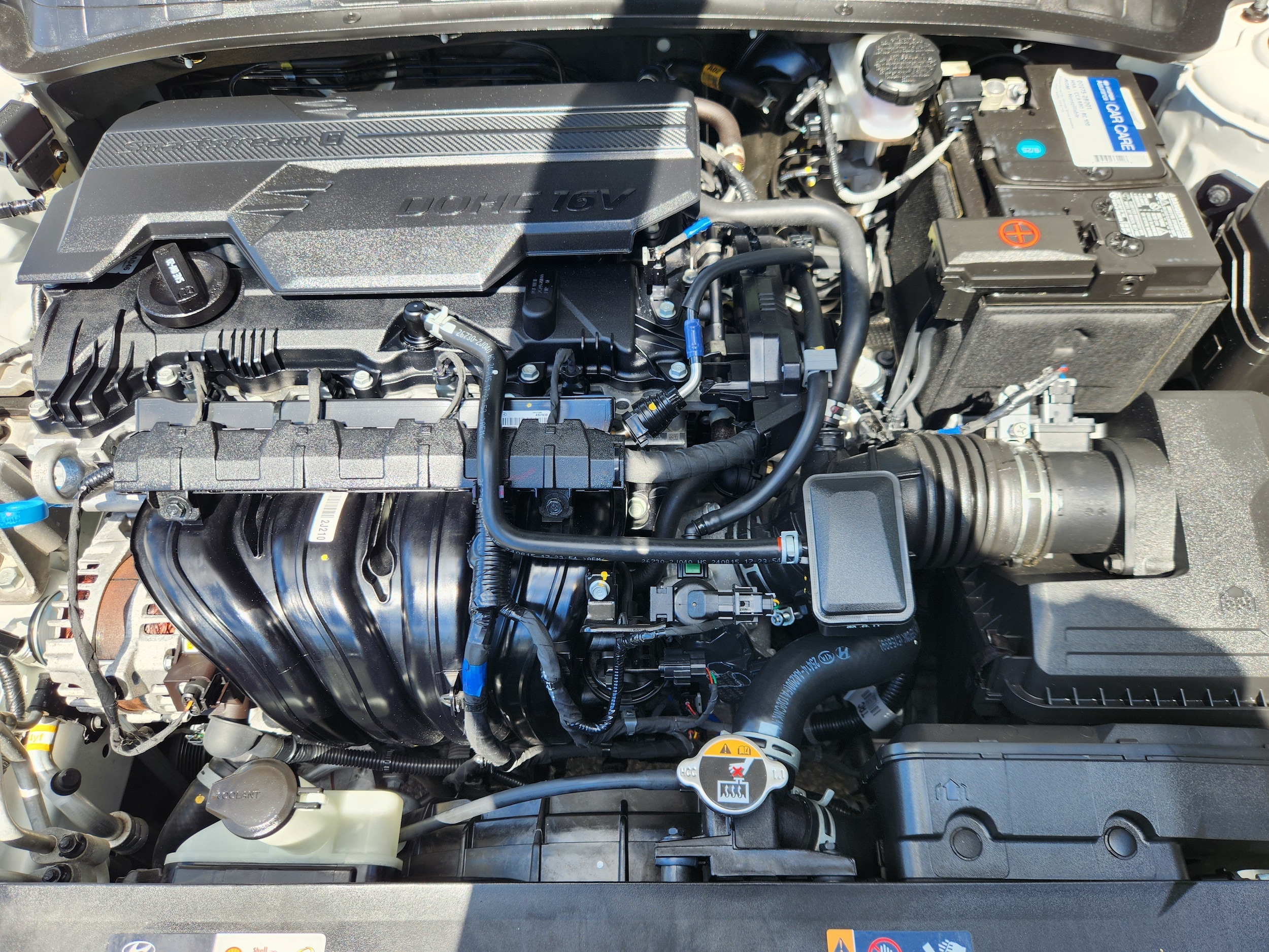 2025 Hyundai Elantra SEL - Photo 17