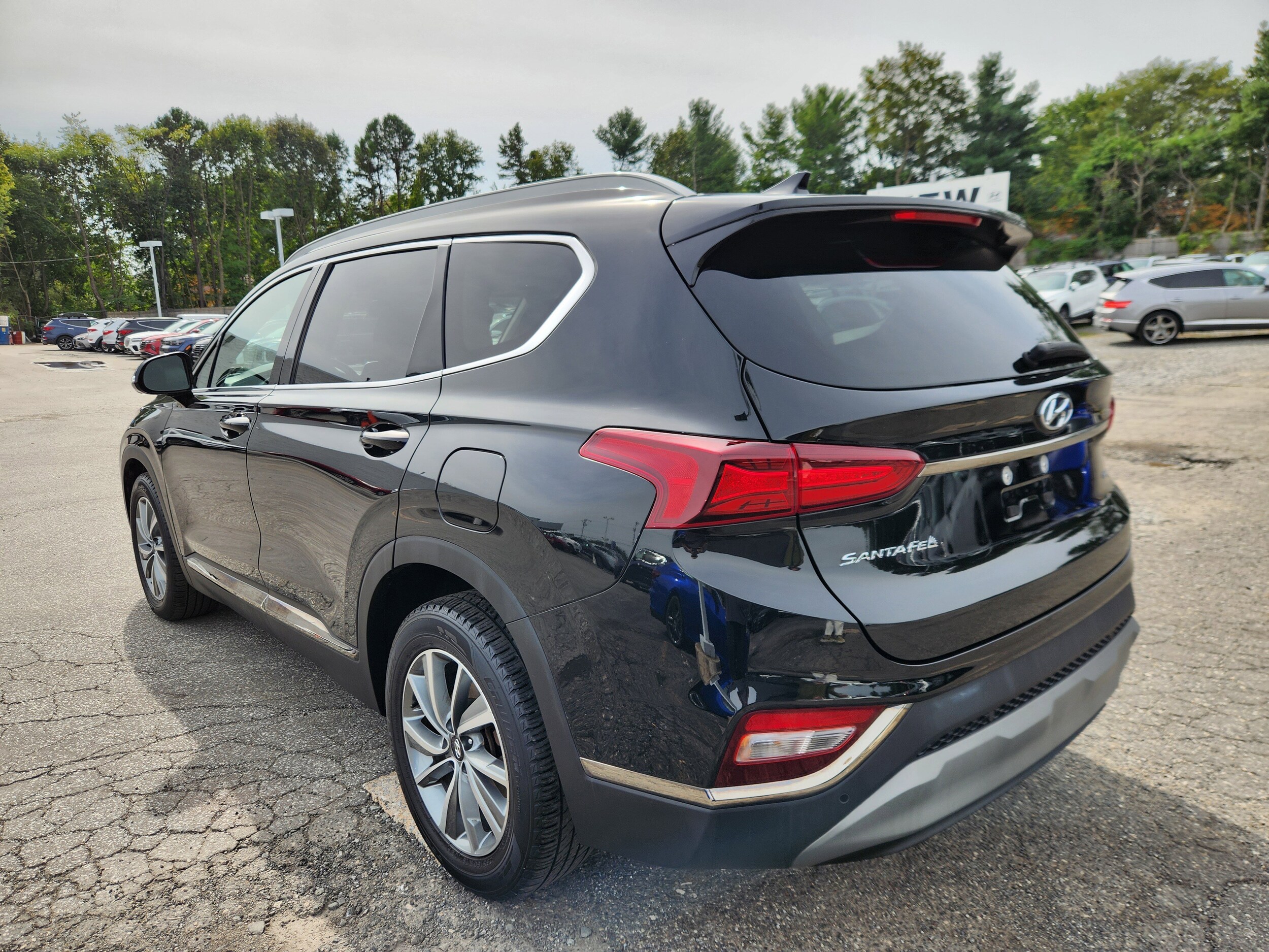 2019 Hyundai Santa Fe Ultimate photo 3