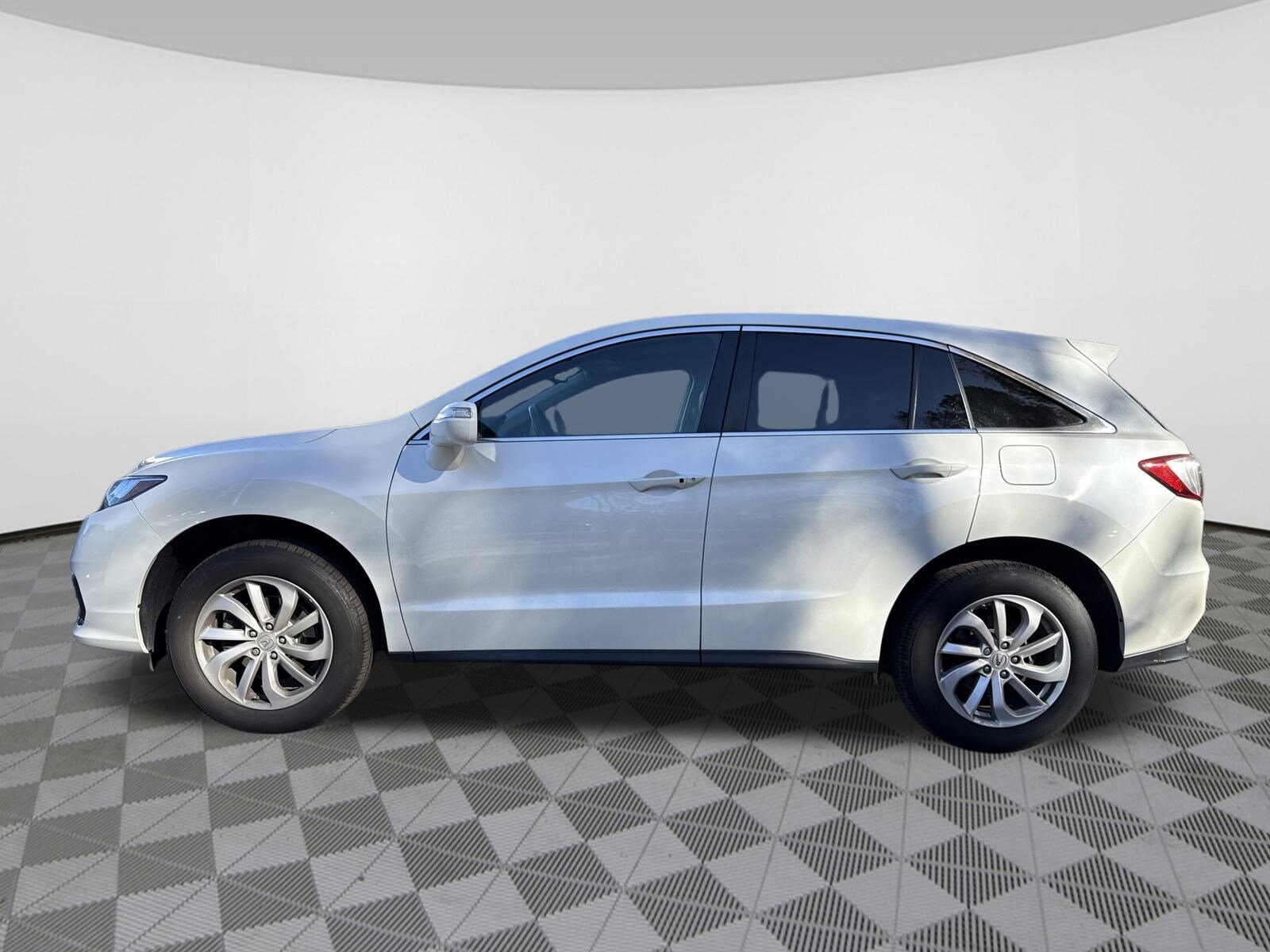 2017 Acura RDX Technology photo 4