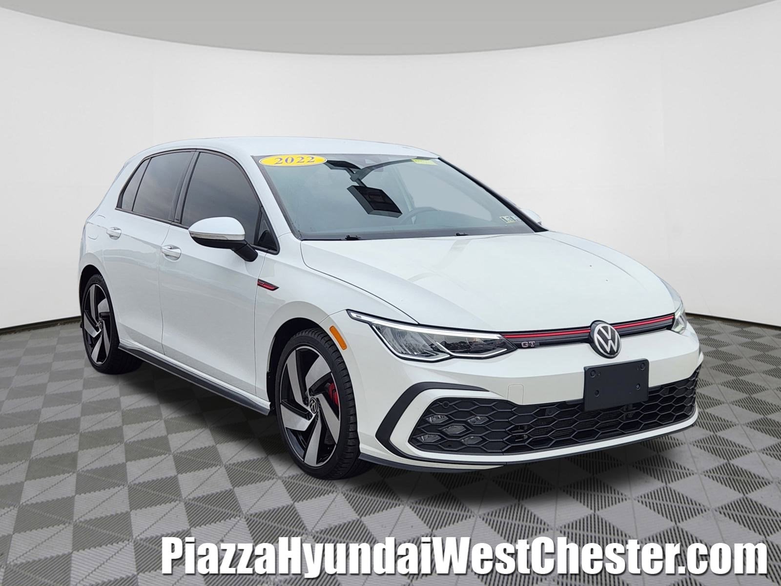 2022 Volkswagen Golf GTI S's photo
