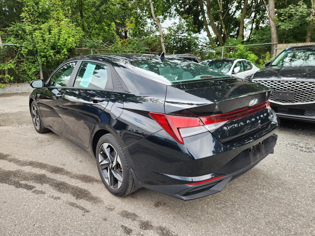 Used 2023 Hyundai Elantra SEL Sedan