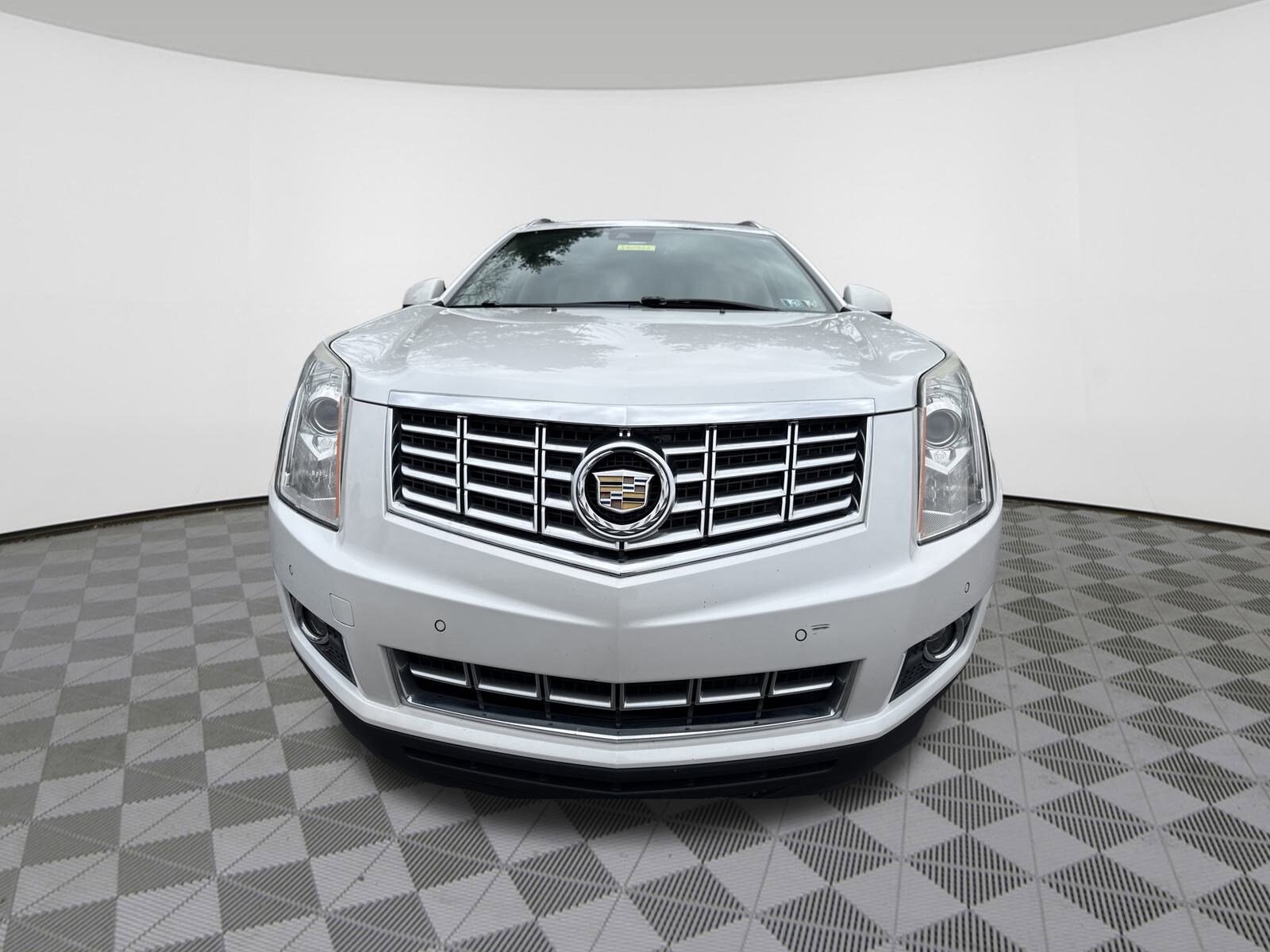 2015 Cadillac SRX Performance photo 2