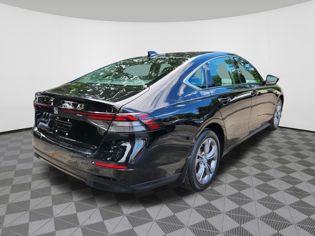Used 2024 Honda Accord EX Sedan