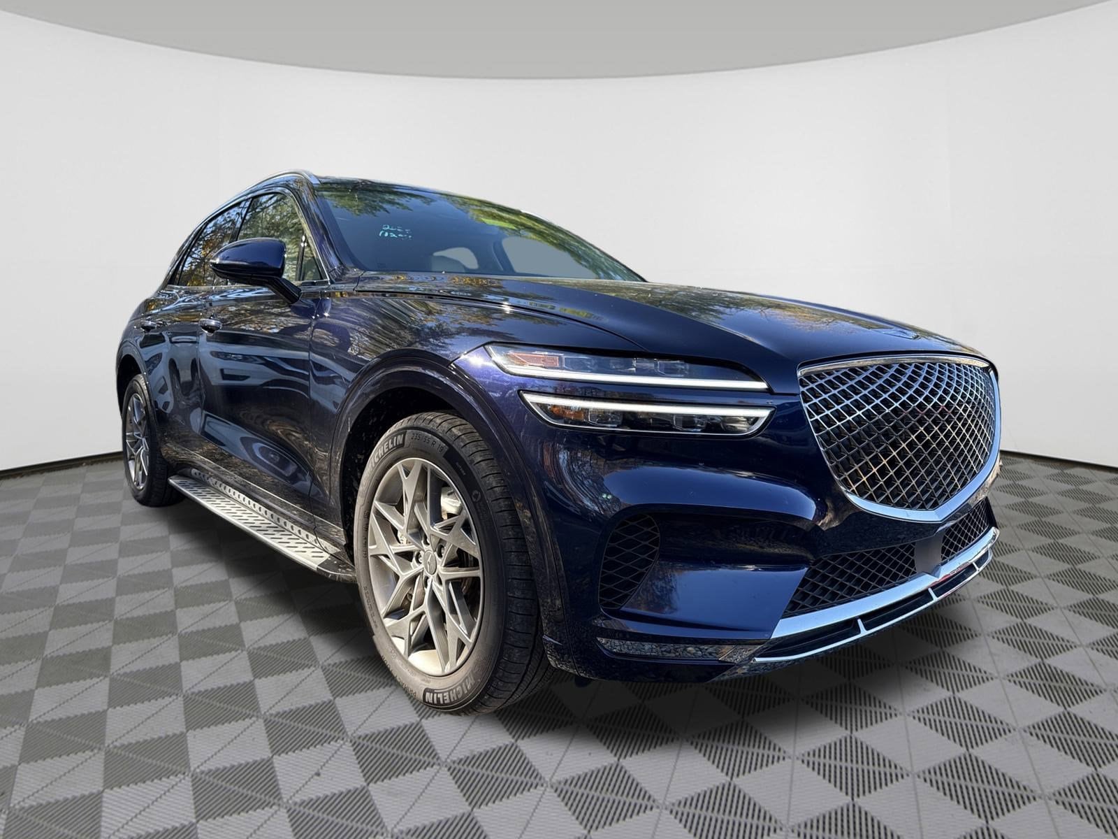 2025 GENESIS GV70 Standard