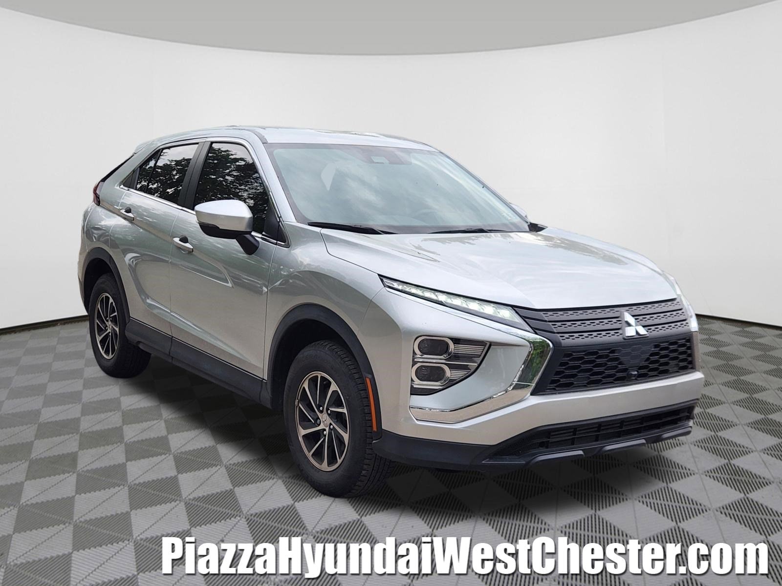 2024 Mitsubishi Eclipse Cross ES S-AWC's photo