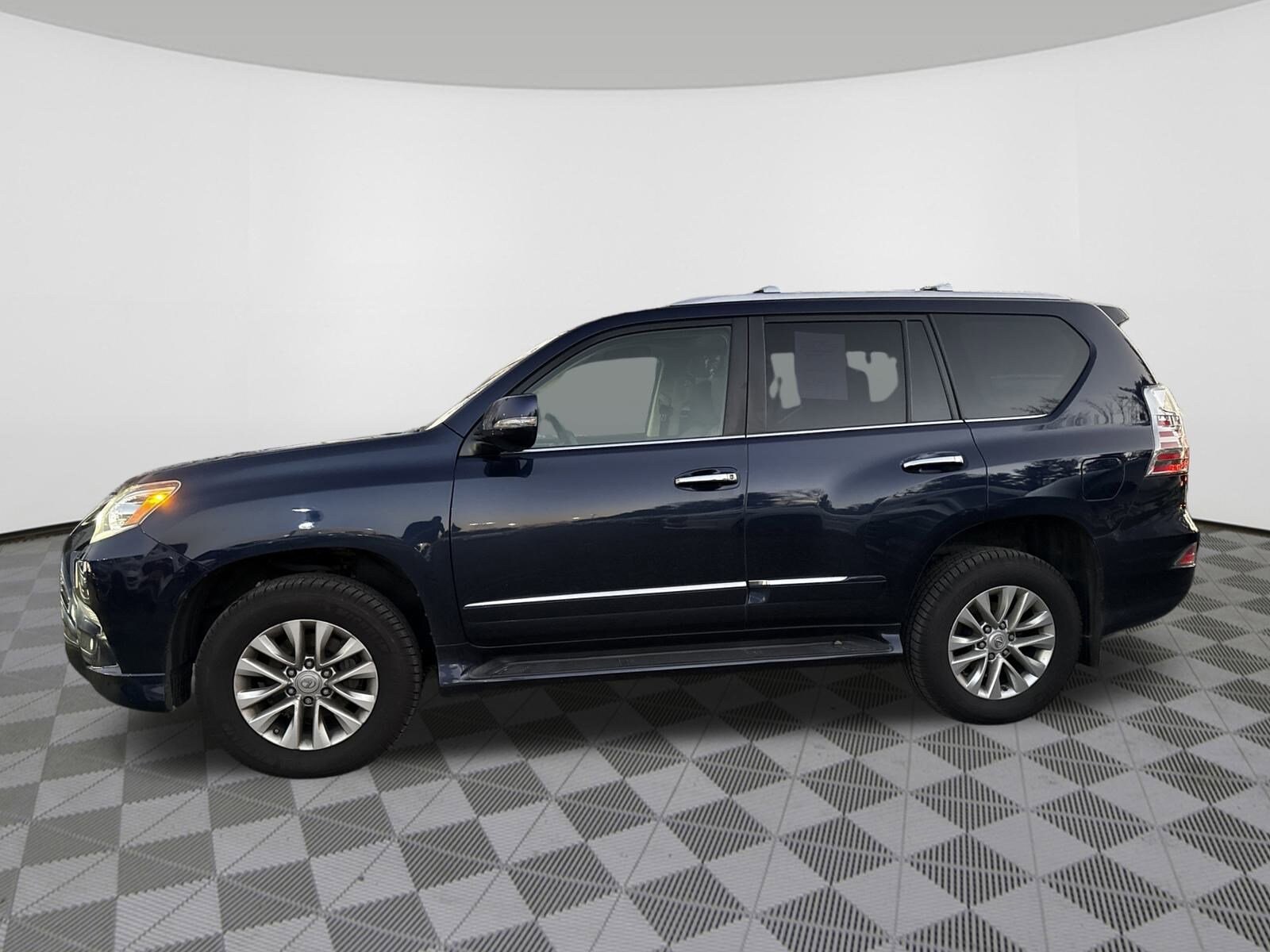 2019 Lexus GX 460 photo 4