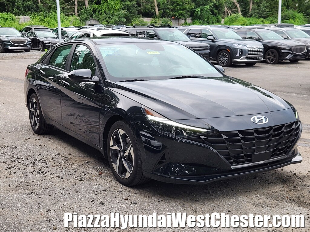 Used 2023 Hyundai Elantra SEL Sedan