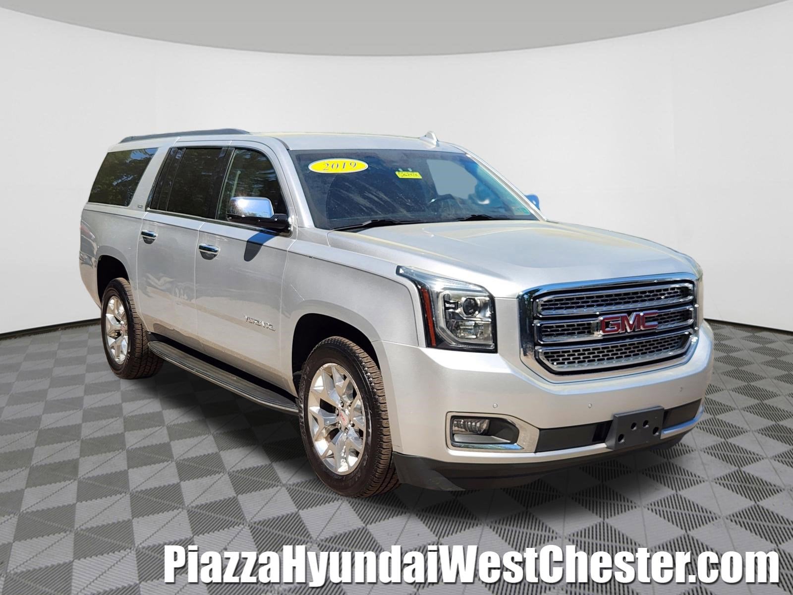 2019 GMC Yukon 4WD SLE's photo