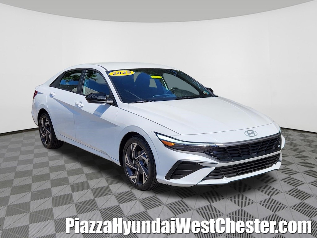 Certified 2025 Hyundai Elantra SEL Sport Sedan