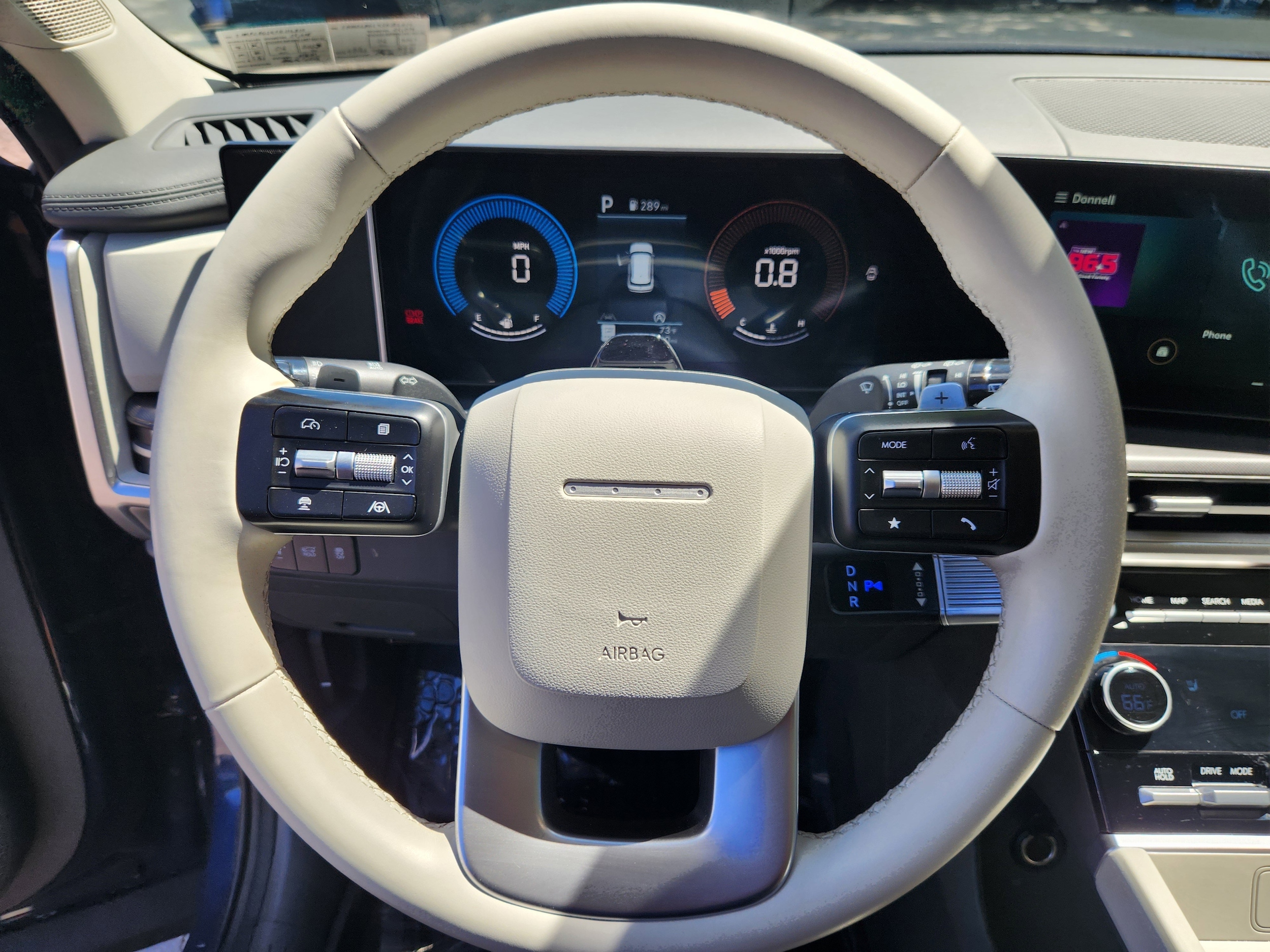 2025 Hyundai Santa Fe SEL - Photo 9