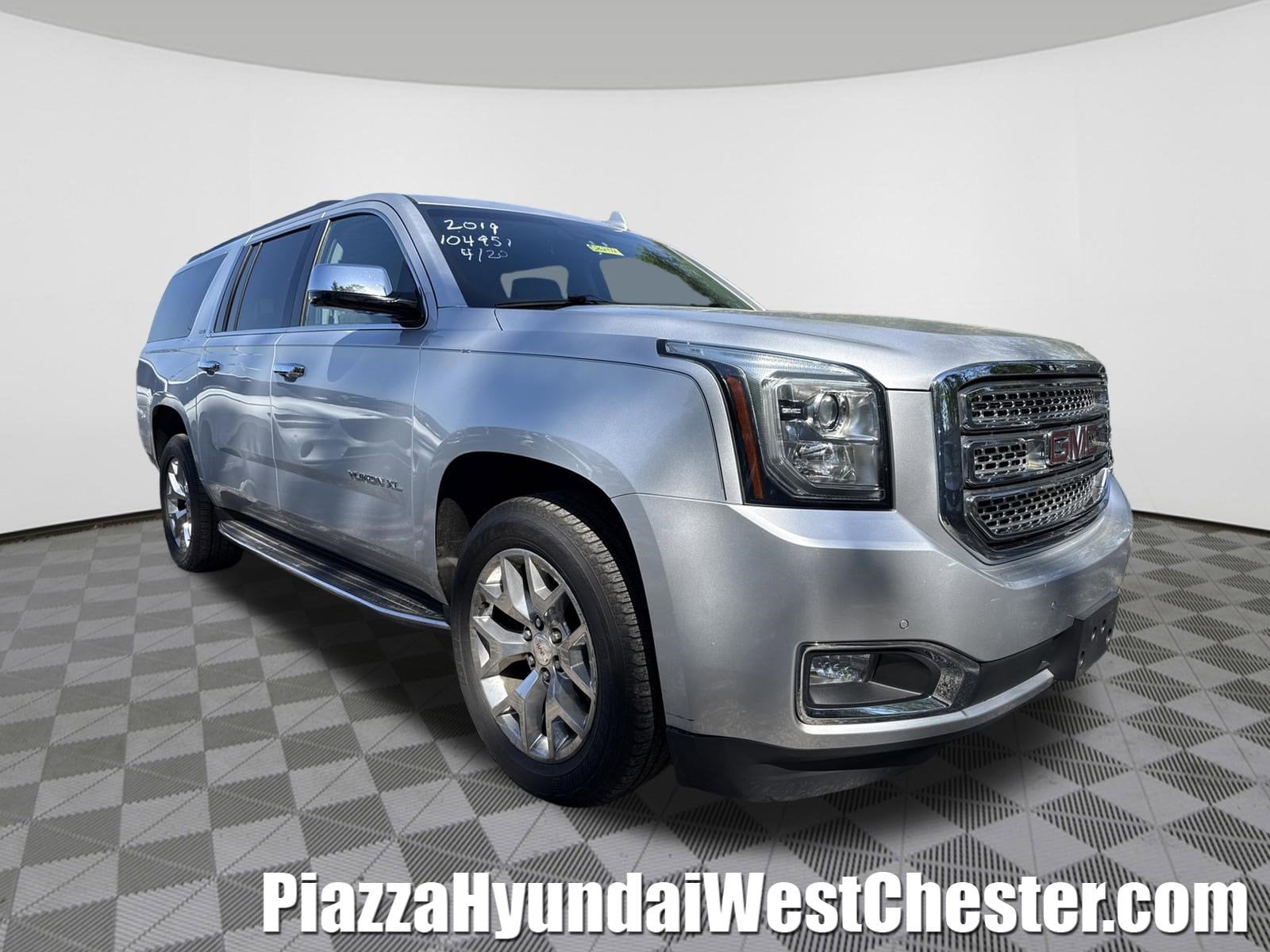 2019 GMC Yukon 4WD SLE's photo