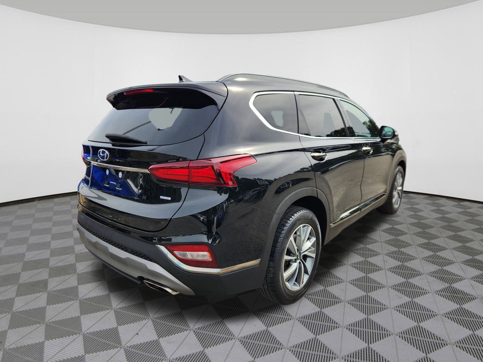 2019 Hyundai Santa Fe Ultimate photo 3