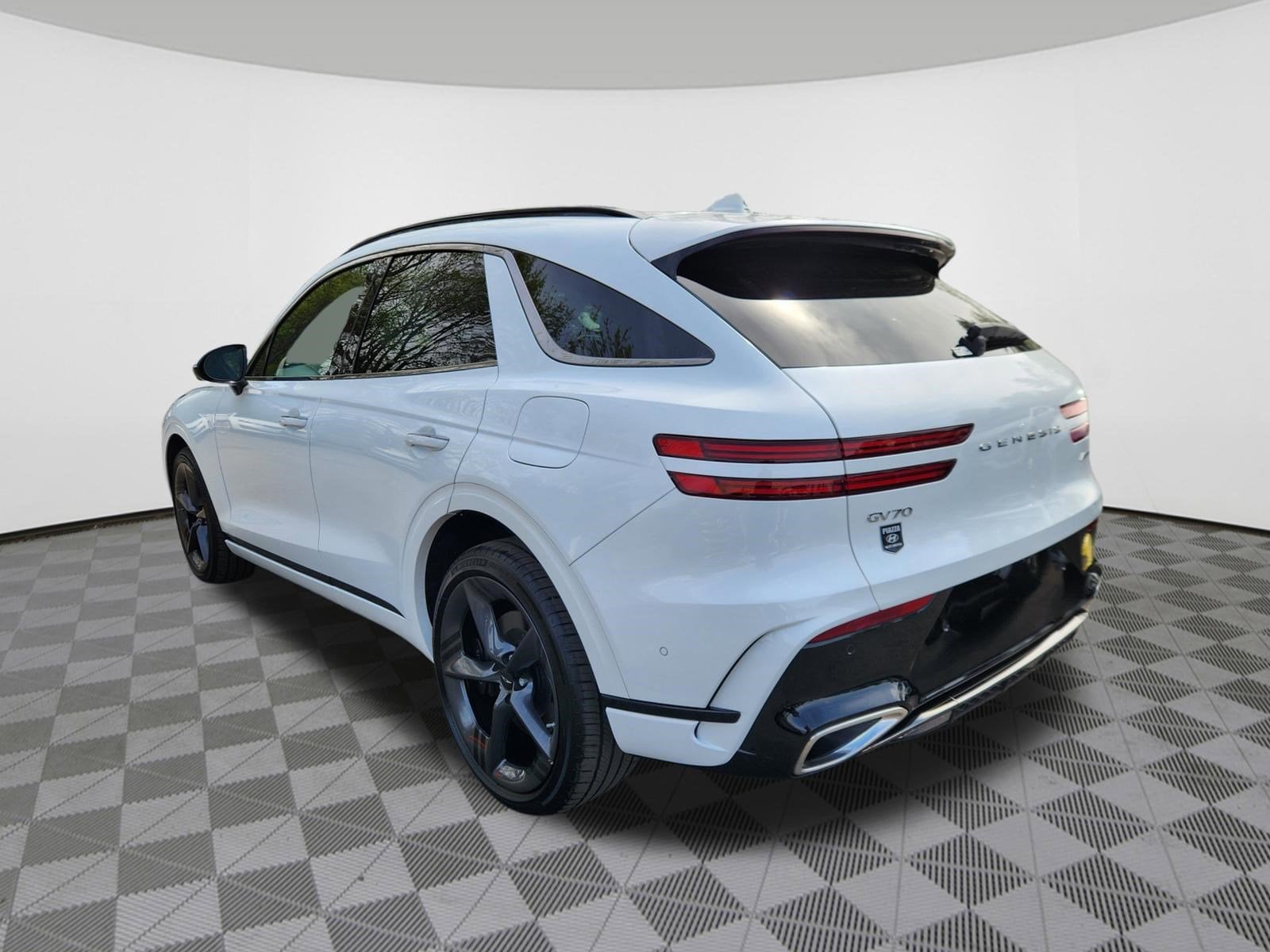 2026 GENESIS GV70 Sport Prestige - Photo 3