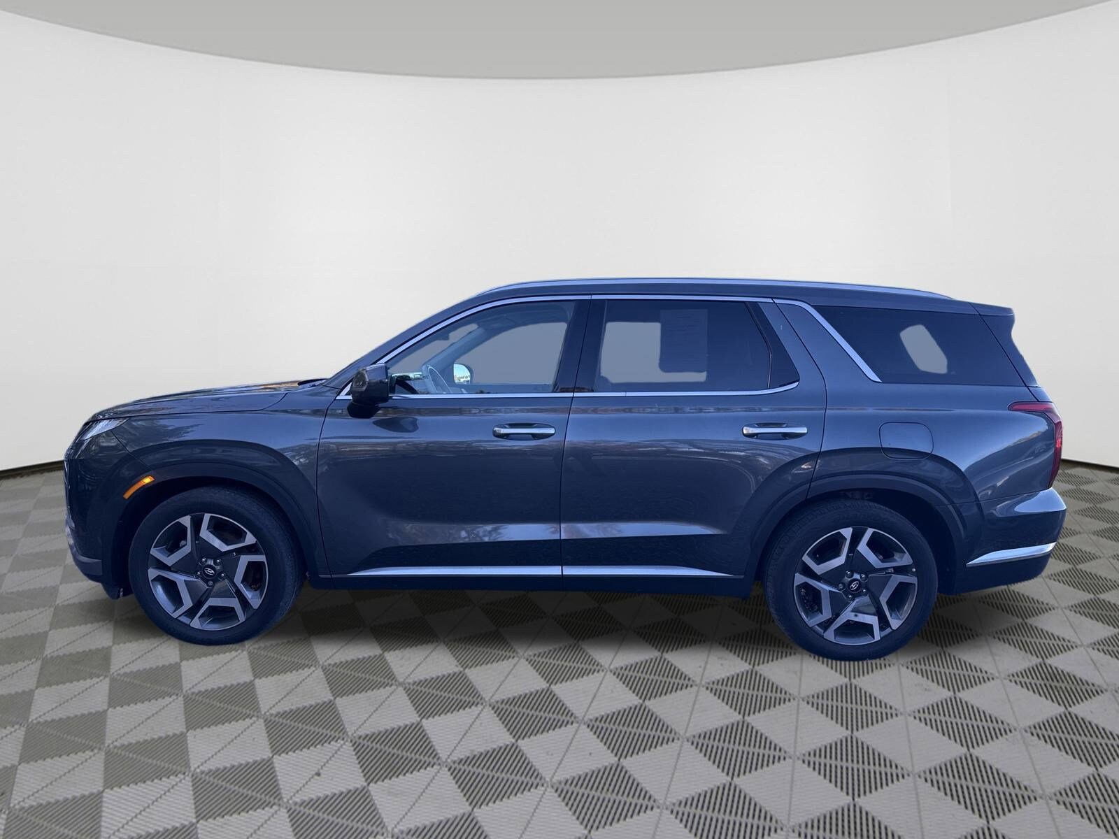 2023 Hyundai Palisade Limited photo 4