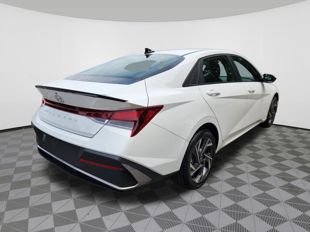 Certified 2025 Hyundai Elantra SEL Sport Sedan