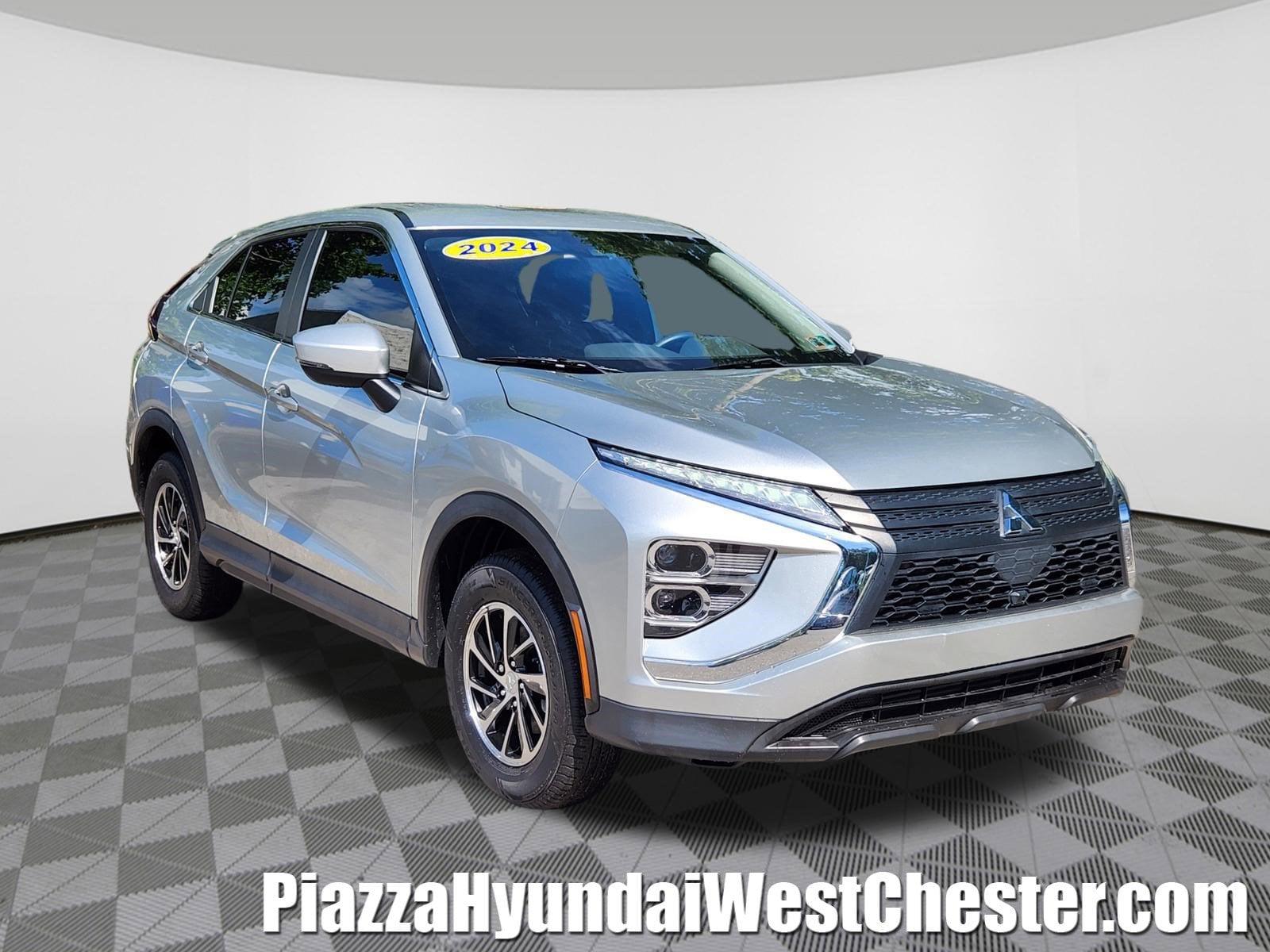 2024 Mitsubishi Eclipse Cross ES S-AWC's photo