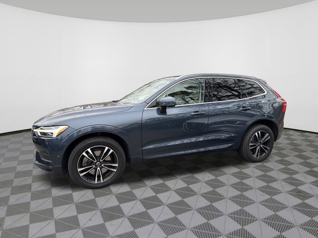 Used 2018 Volvo XC60 T6 AWD Momentum SUV