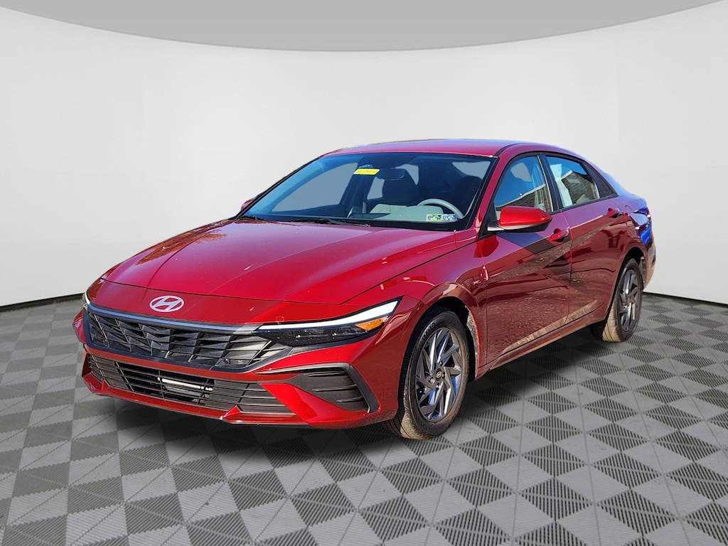 Used 2024 Hyundai Elantra SEL Sedan