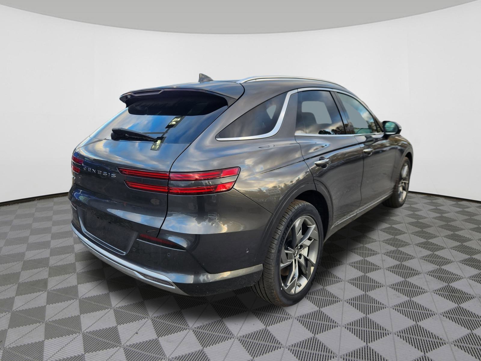 2025 Genesis Electrified GV70 Prestige photo 4