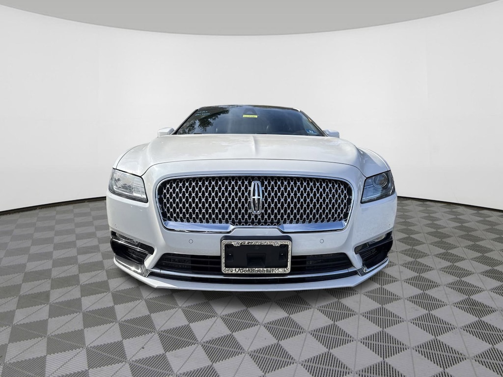 Used 2017 Lincoln Continental Select Sedan