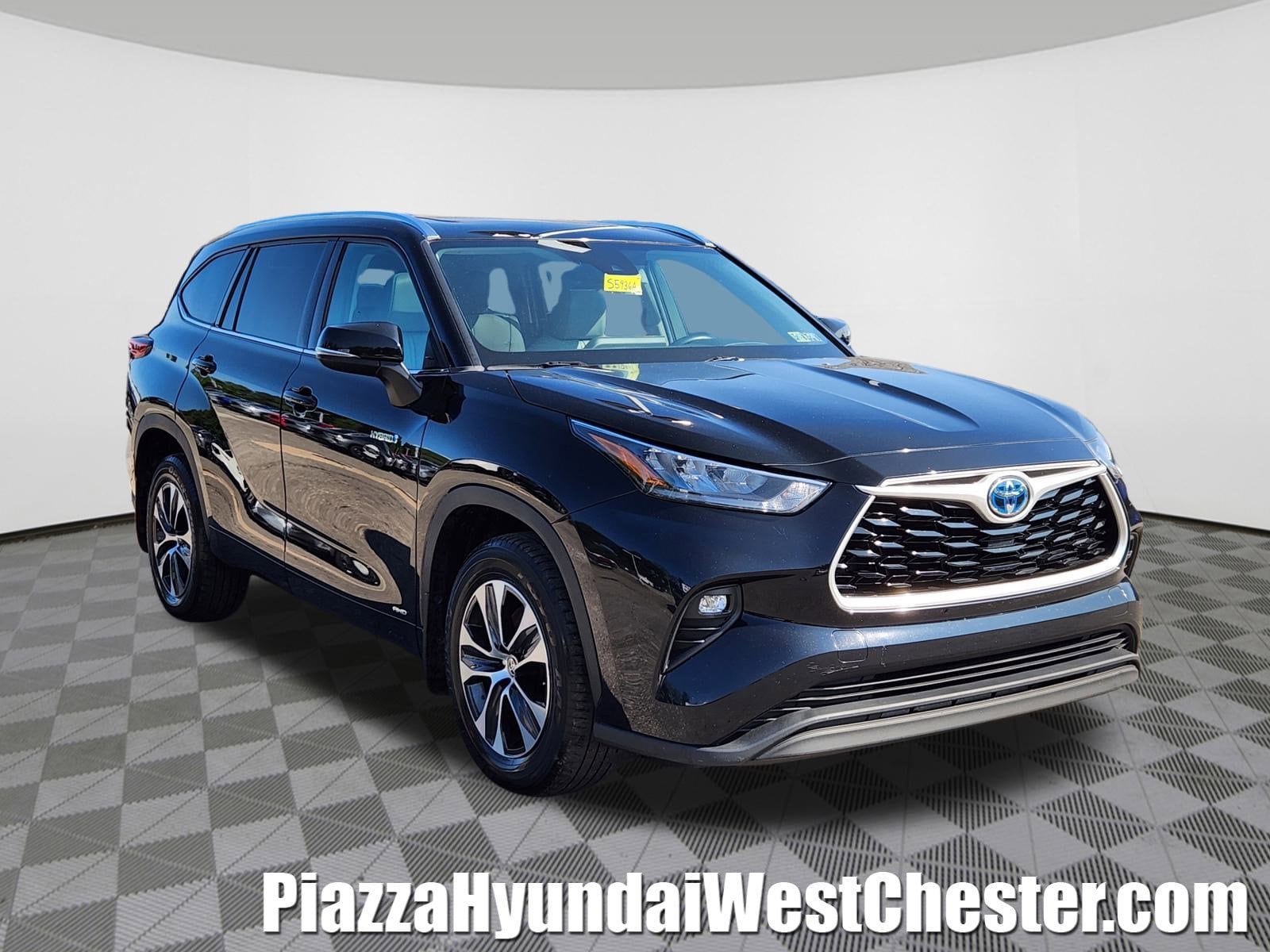 2020 Toyota Highlander Hybrid XLE