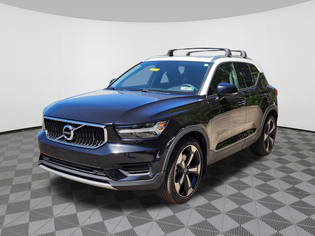 Used 2019 Volvo XC40 T5 Momentum SUV