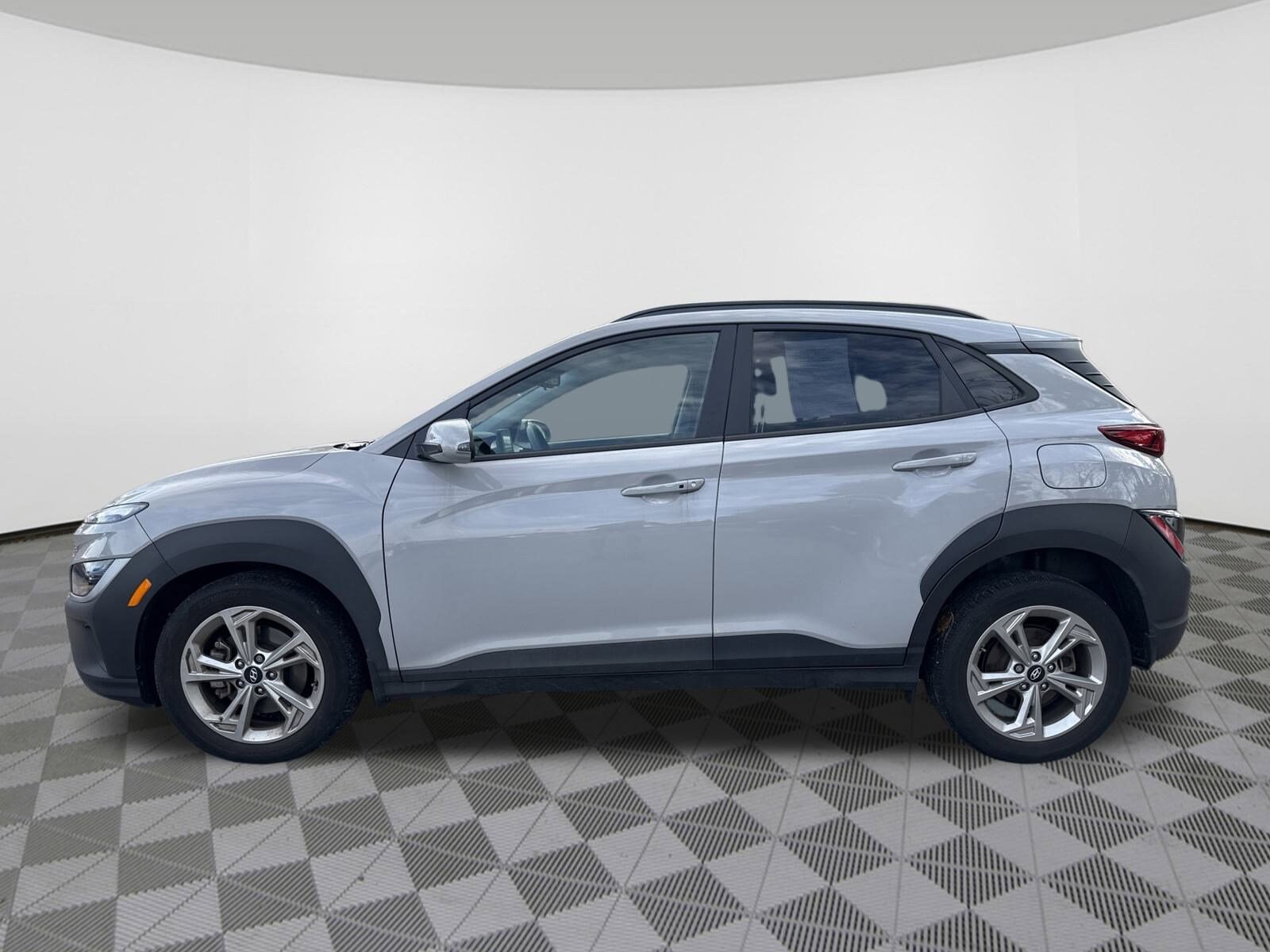 2023 Hyundai Kona SEL photo 4