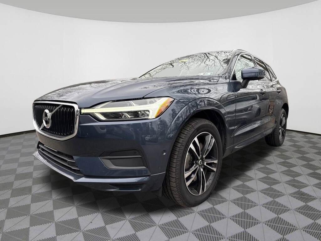 Used 2018 Volvo XC60 T6 AWD Momentum SUV