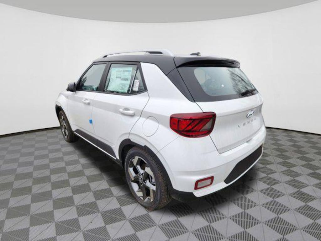 New 2025 Hyundai Venue Limited SUV