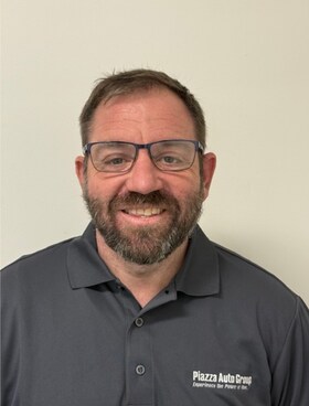 Staff member Victor Delcampo from ID_153d359633f9