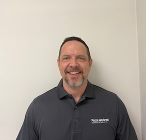 Staff member Greg McCahill from ID_153d359633f9