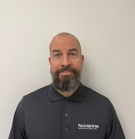 Staff member Joey Donato from ID_153d359633f9