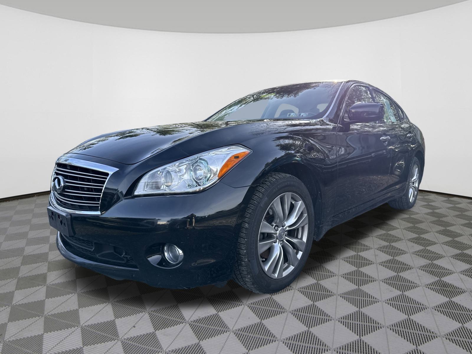 2012 Infiniti M37 photo 3