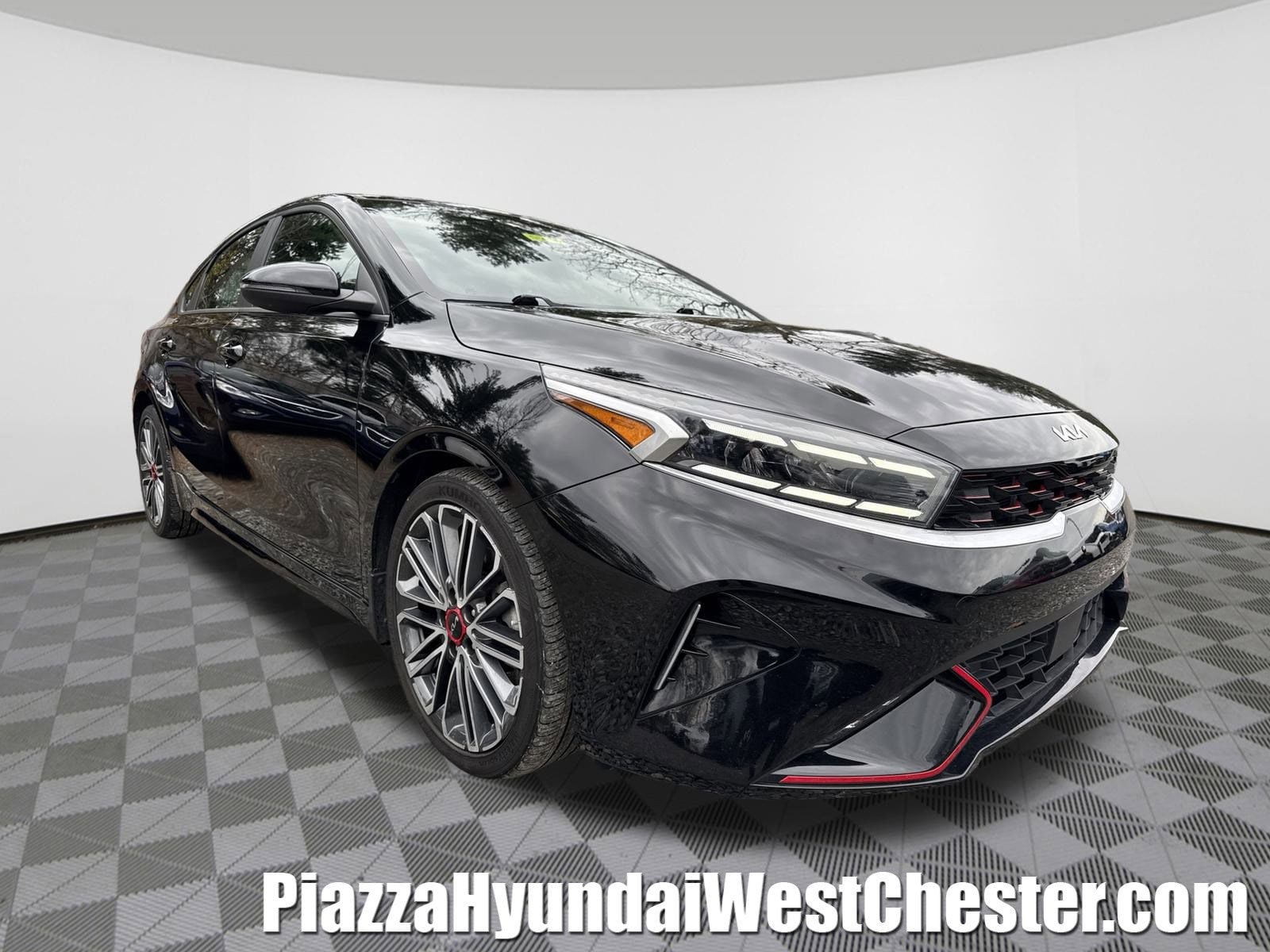 2022 Kia FORTE GT's photo