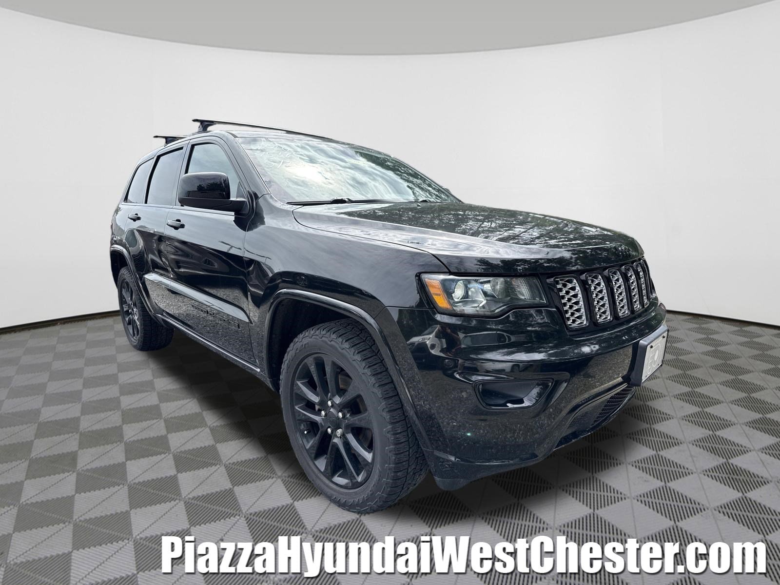 2018 Jeep Grand Cherokee Altitude 4WD's photo